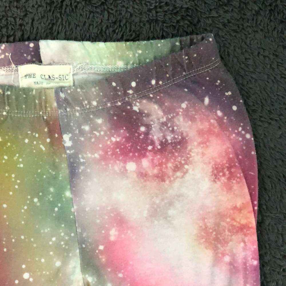 Out of this world leggings